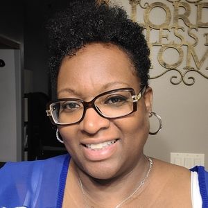 Meet your Posher, Catina